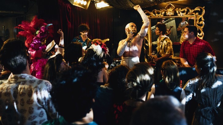 Estar além da criatividade para revelar António ao&nbsp;Mundo