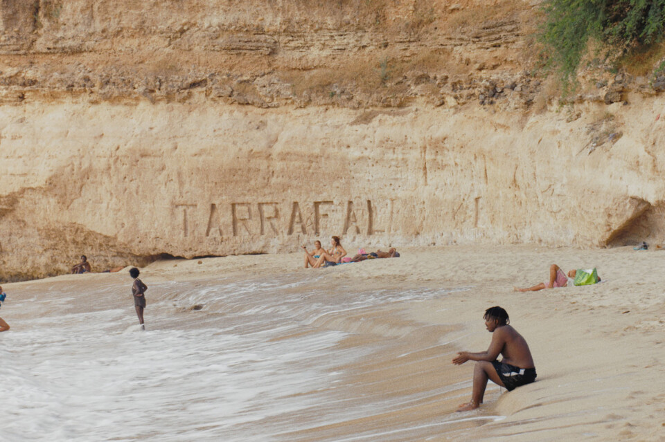 “Djon África”: rastreando pelos “fantasmas” da nossa&nbsp;génesis