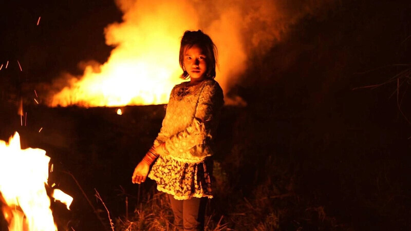 O “artista” Wang Bing deambula pela crise&nbsp;migratória