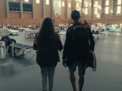 Falando a uma só voz(es): Zsófi Paczolay e Dorian Rivière, realizadores de “Estou&nbsp;Aqui”