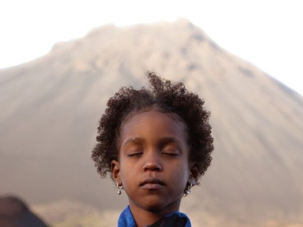 Denise Fernandes: “A autenticidade, para mim, não é algo que se procura, mas sim algo que se respeita.”