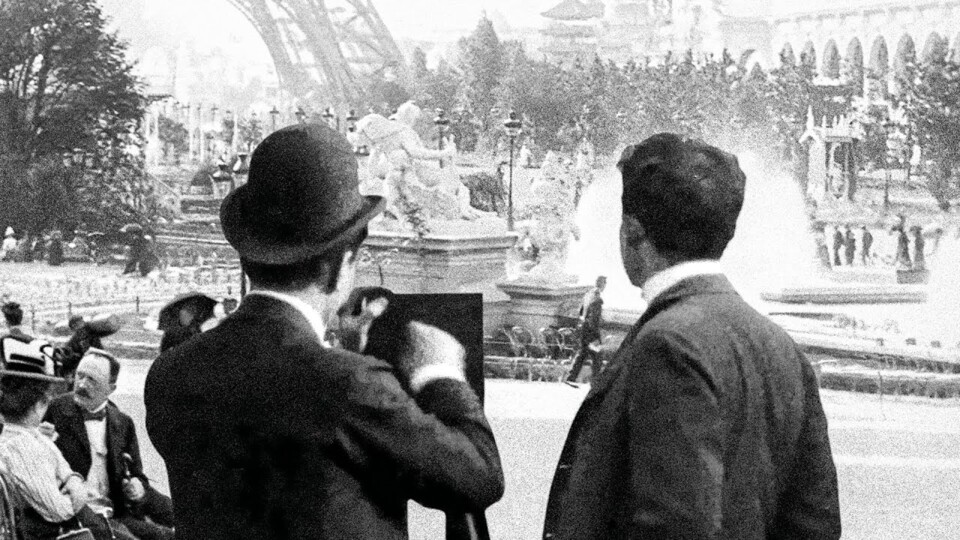 Do teu nascimento vês o teu Futuro. Lumière, os bruxos-inventores!