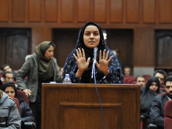 “Acredito que o cinema pode tornar-nos mais sensíveis, mais conscientes, mais gratos pelo que temos, e mais vigilantes”: uma conversa com Steffi Niederzoll, realizadora de “Seven Winters in&nbsp;Tehran”