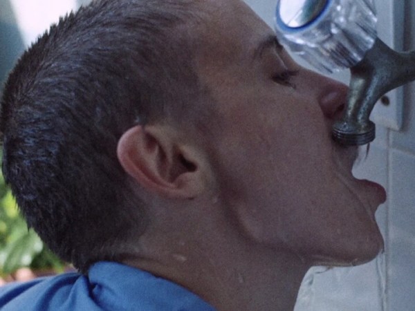 Para Ágata de Pinho o “Azul” não tem&nbsp;dimensão