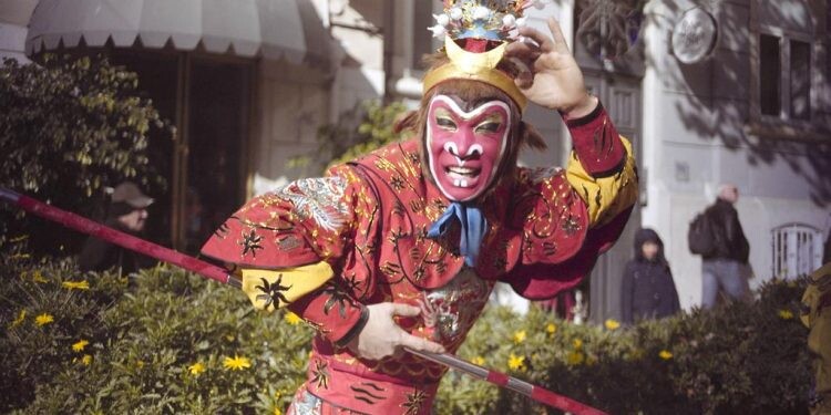 “Avenida Almirante Reis Em 3 Andamentos”, ontem, hoje e amanhã pelo caule de&nbsp;Lisboa