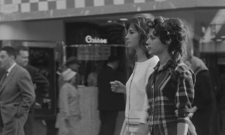 “Adieu Philippine”: O meu lugar é o&nbsp;Verão!