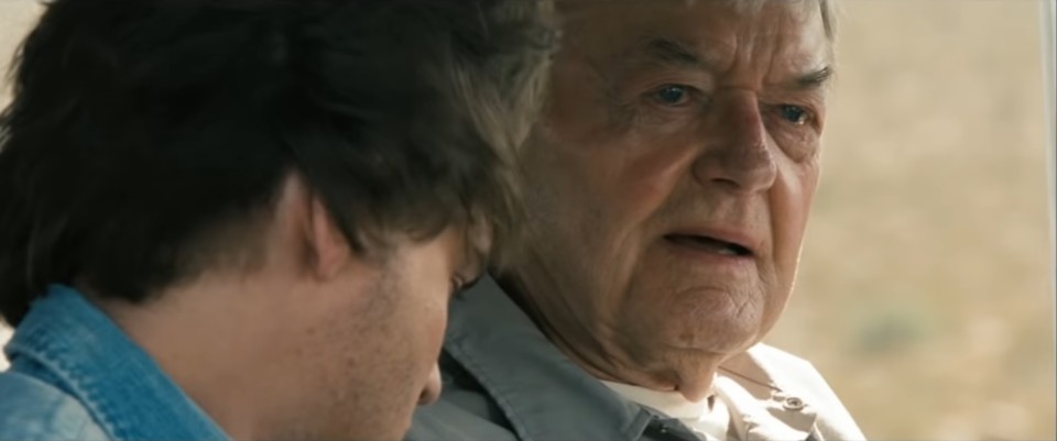 A adopção de Hal Holbrook: a resiliente despedida a um secundário de&nbsp;luxo