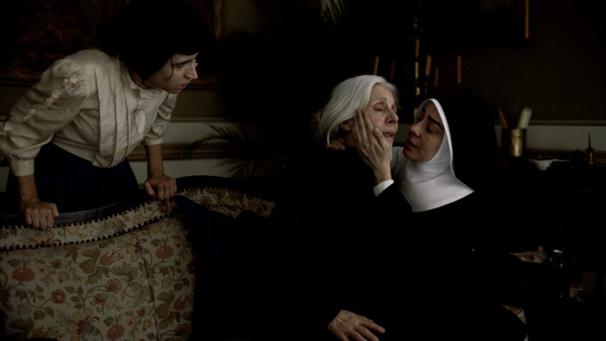 Os defuntos e vivos coabitam em memórias de um Brasil (não tão)&nbsp;distante